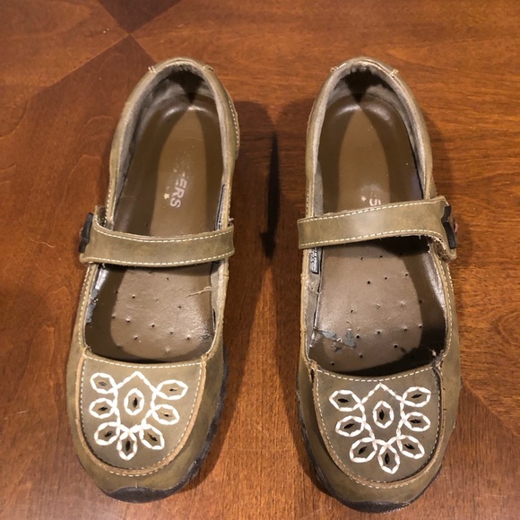Skechers medium brown Mary Jane’s 7.5 - Picture 1 of 5